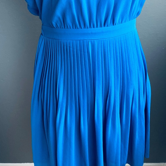 Want & Need Blue Pleated Dress - Picture 3 of 8